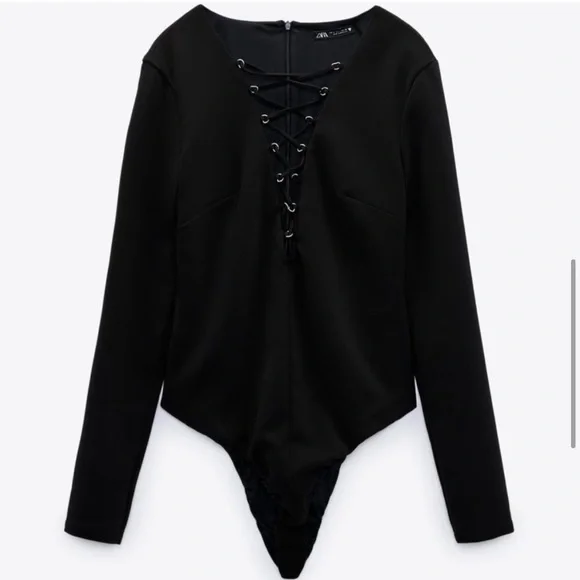 Blogger’s Favorite 🤩 Zara Black Lace-Up Front Eyelet Bodysuit - Picture 4 of 10